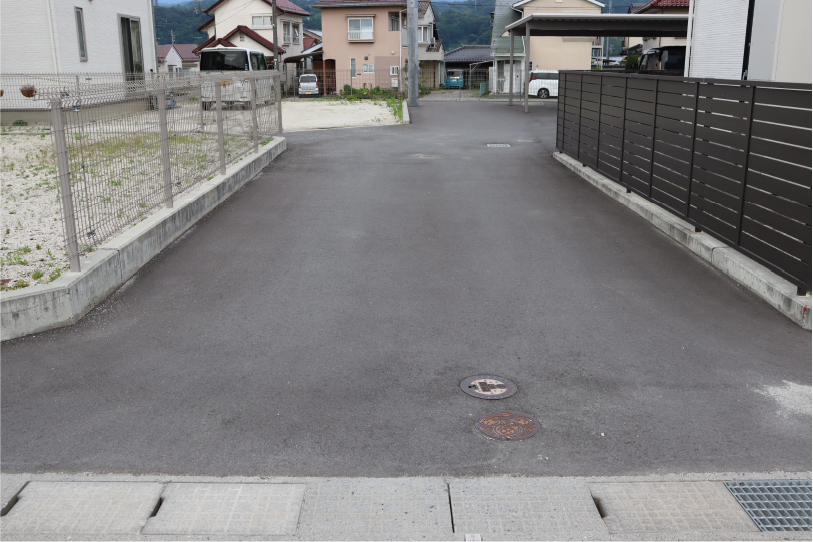 駐車場アスファルト舗装施行写真02